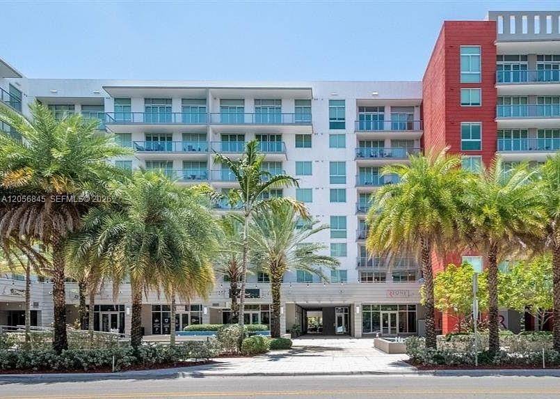 7825 NW 107th AveDoral - MIDTOWN AT DORAL condo unit 410 - picture
