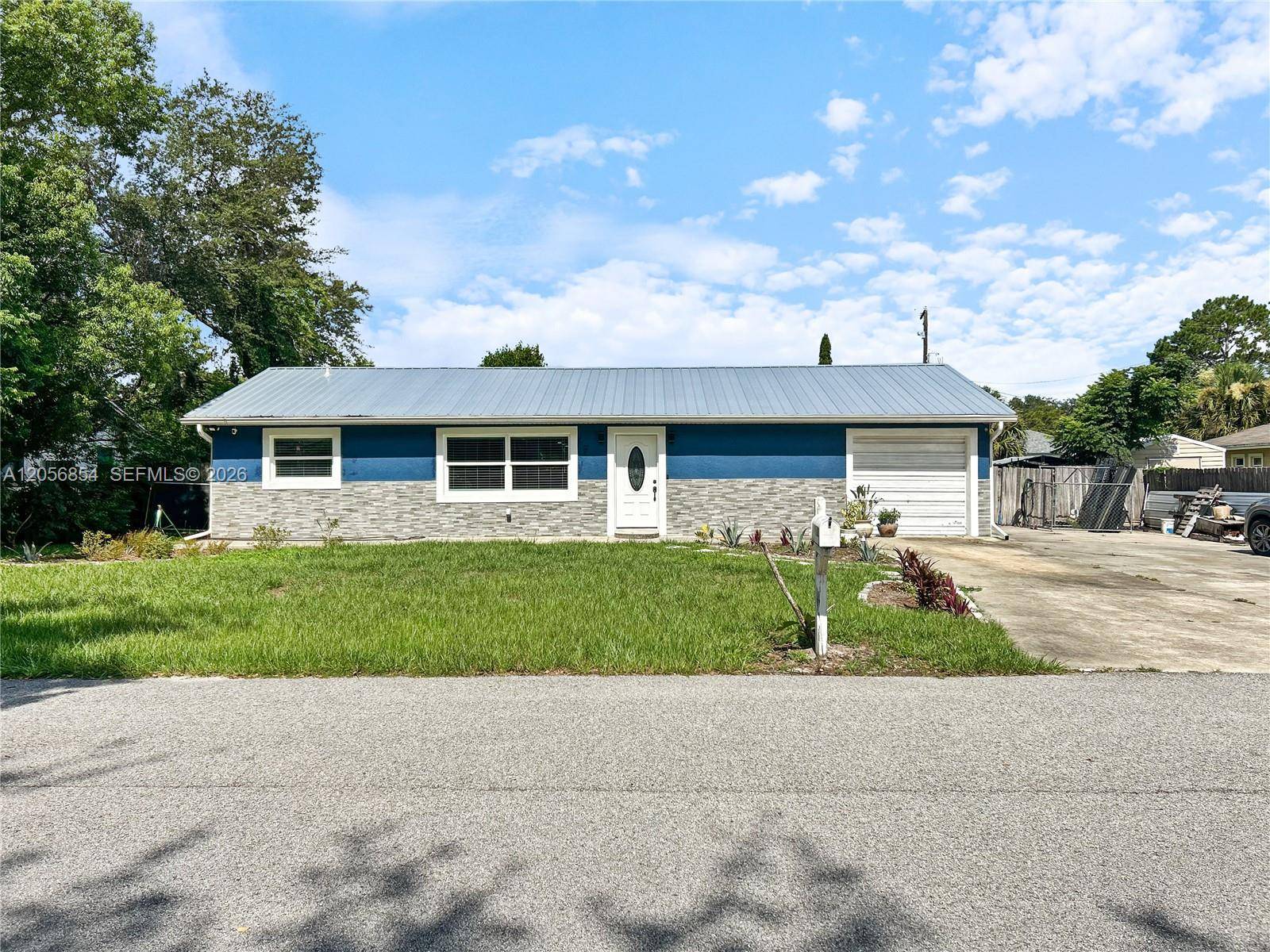 712 VIRGINIA LANEOther City - In The State Of Florida - picture