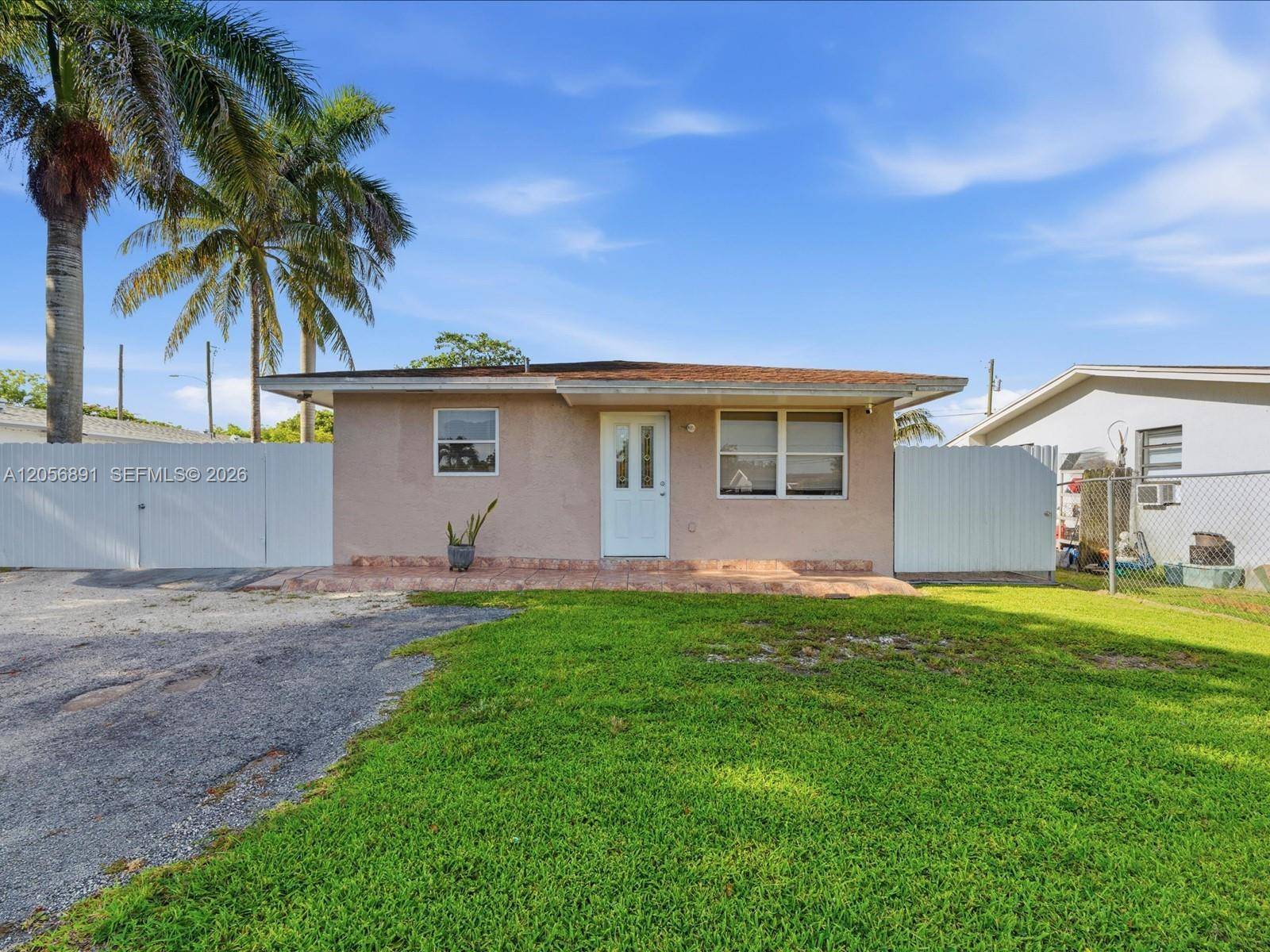 827 SW 3rd StFlorida City - picture
