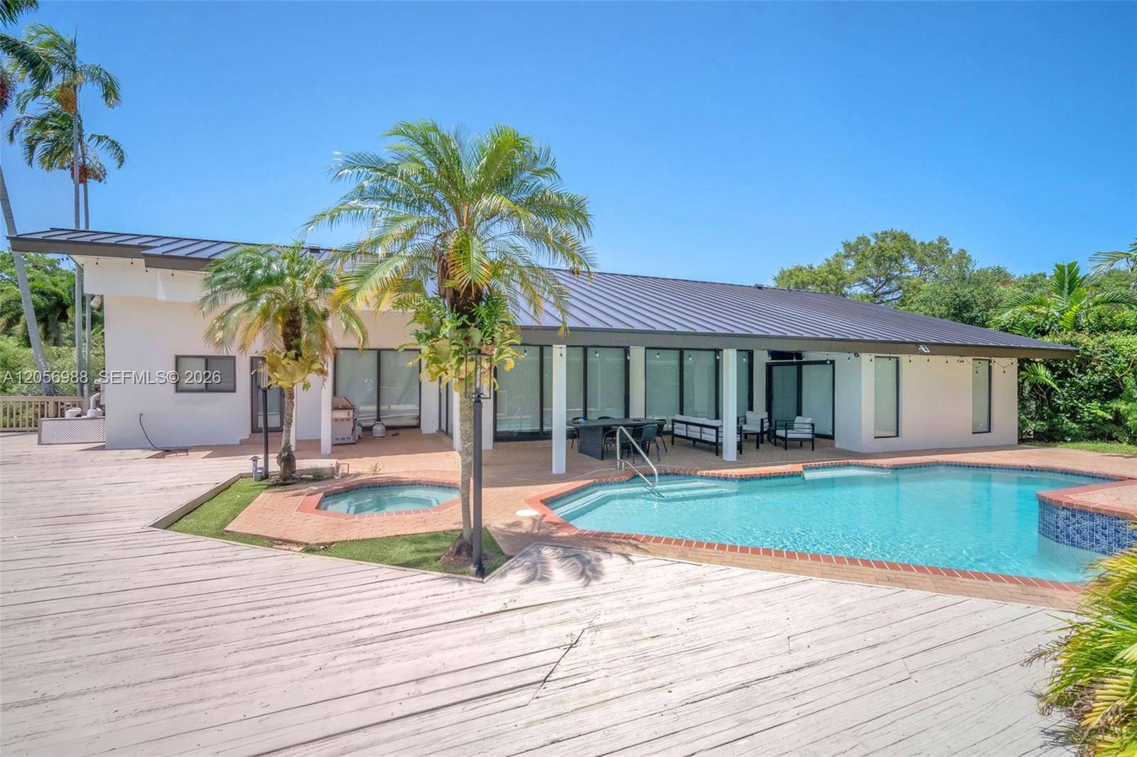 3180 N 36th StHollywood - picture