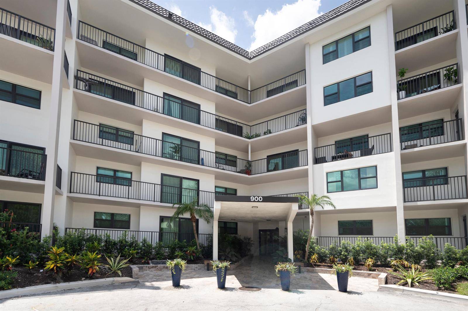 900 RIVER REACHFort Lauderdale - RIVER REACH CONDOMINIUM I,River Reach condo unit 104 - picture
