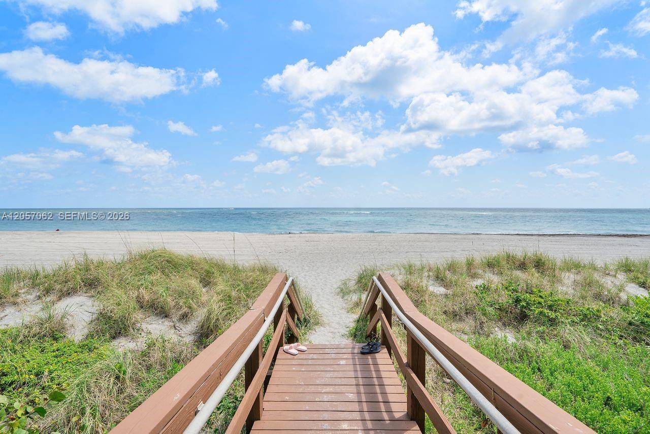 400 Ocean Trail WayJupiter - OCEAN TRAIL CONDO IV condo unit 302 - picture