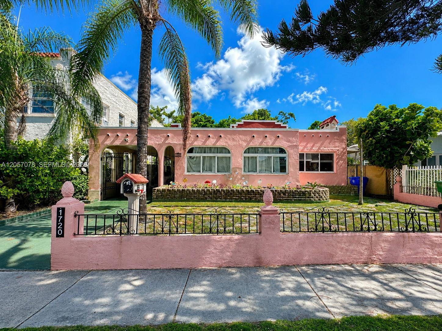 1720 SW 11th TerMiami - picture