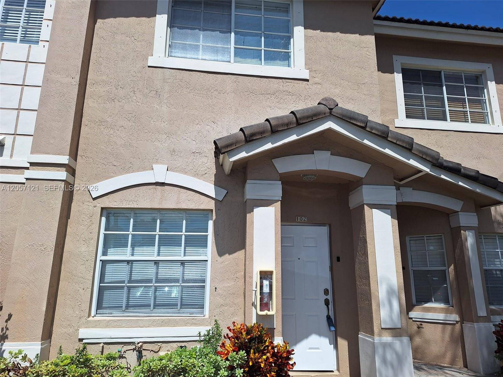 5761 NW 115th CtDoral - LAS BRISAS AT DORAL CONDO condo unit 102 - picture
