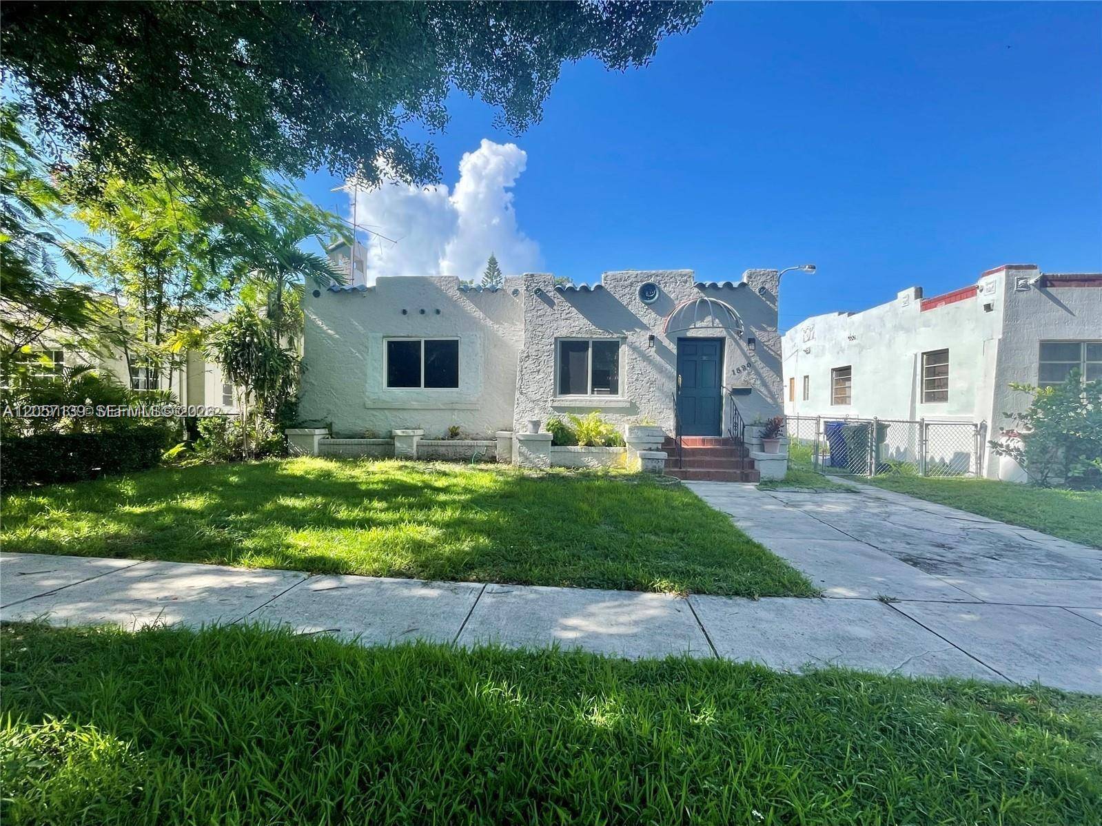 1520 SW 10th StMiami - picture