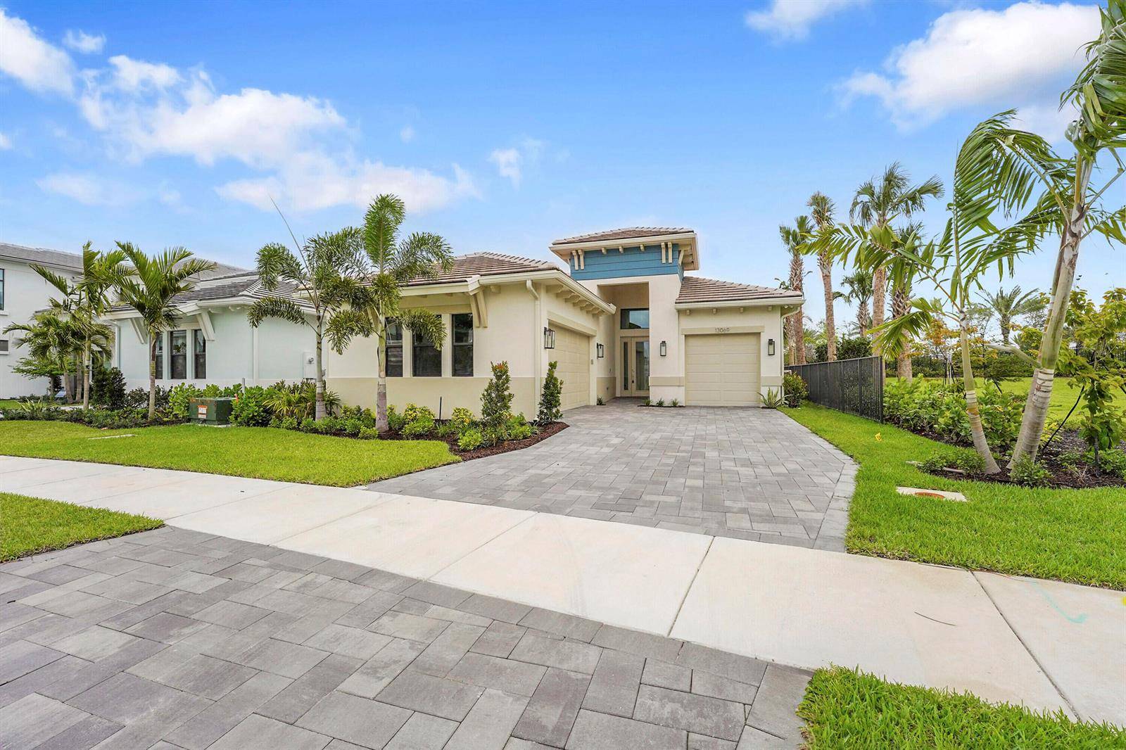 13069 FeatheringPalm Beach Gardens - picture