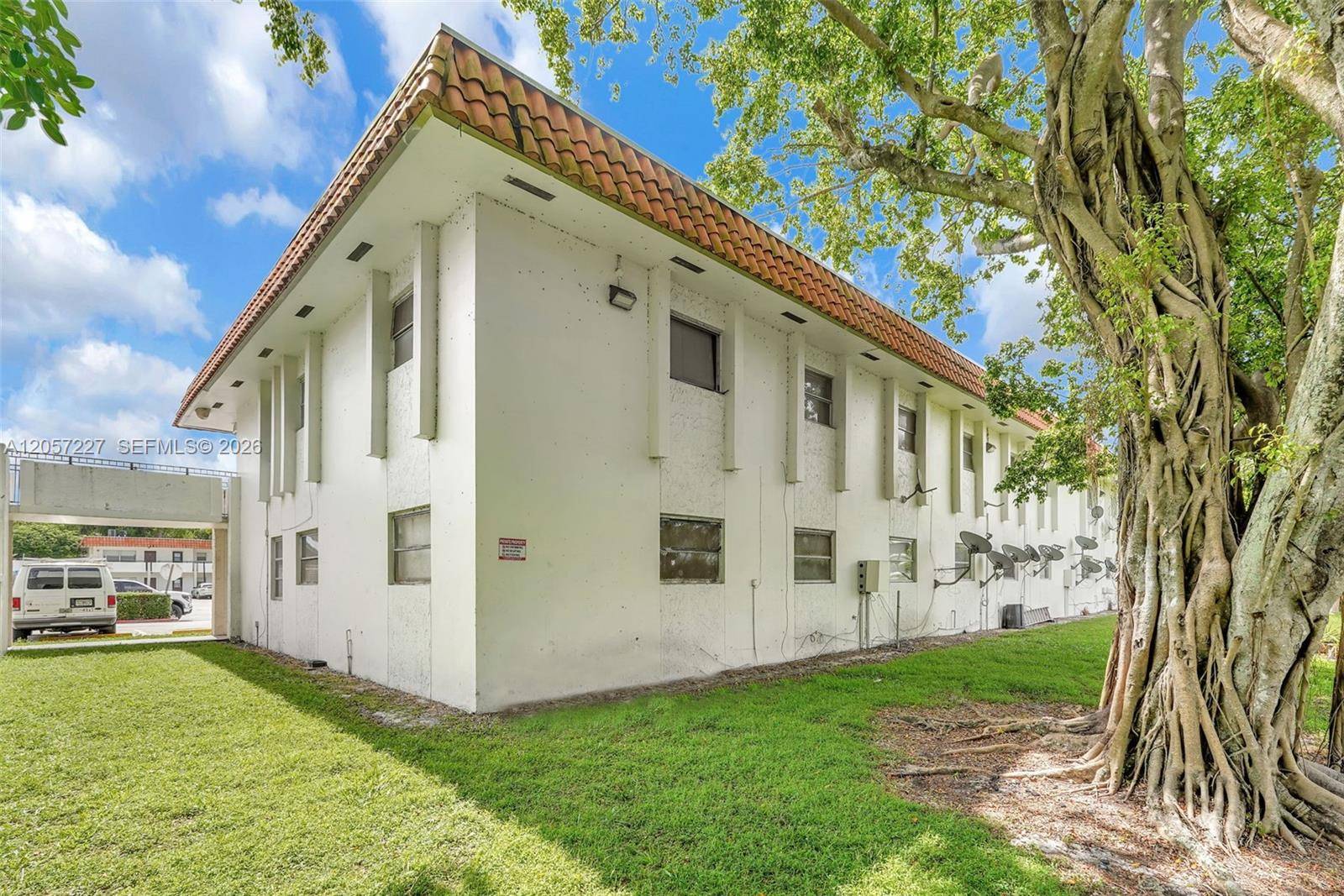 400 NW 65Margate - picture