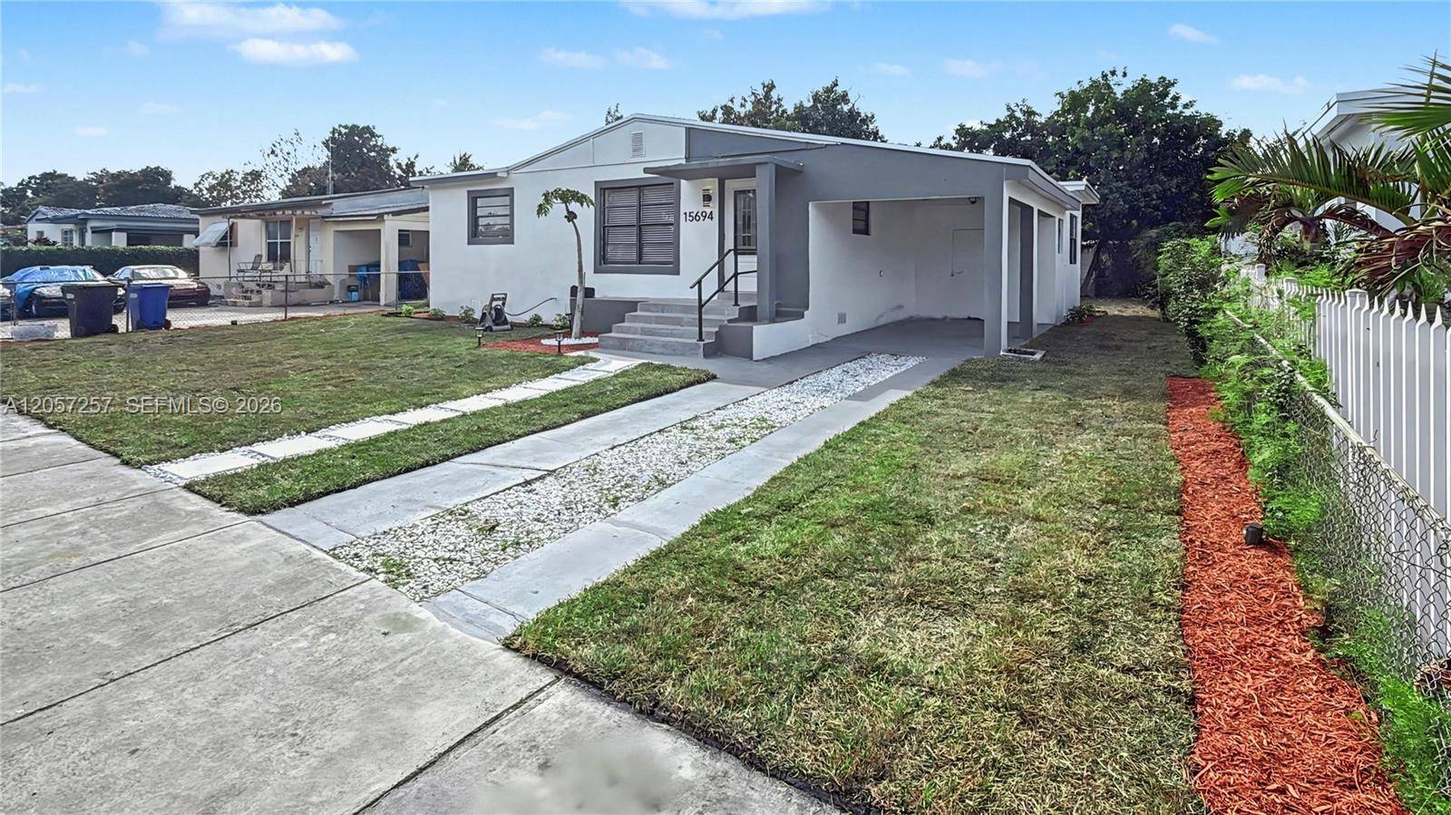 15694 NE 10th CtNorth Miami Beach - picture