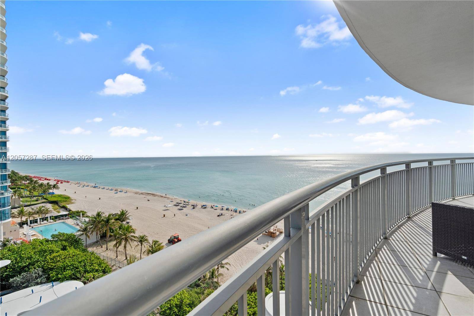 17375 Collins AveSunny Isles Beach - OCEAN POINT BEACH CLUB CO condo unit 1108 - picture