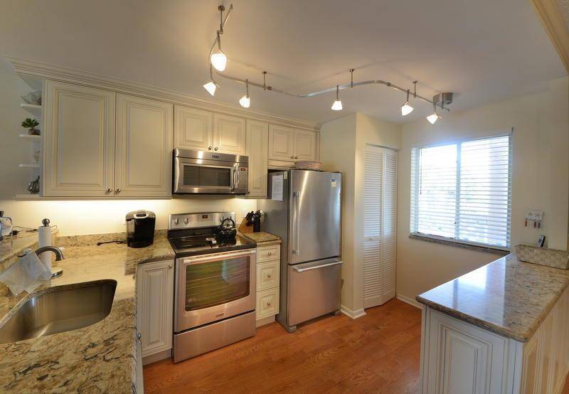 353 S Us Highway 1Jupiter - JUPITER BAY ONE THRU SIX C,JUPITER BAY condo unit B207 - picture