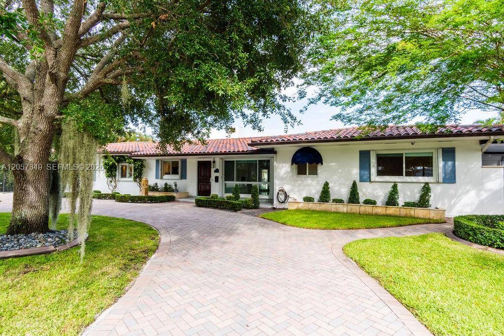5711 SW 64th AveSouth Miami - picture