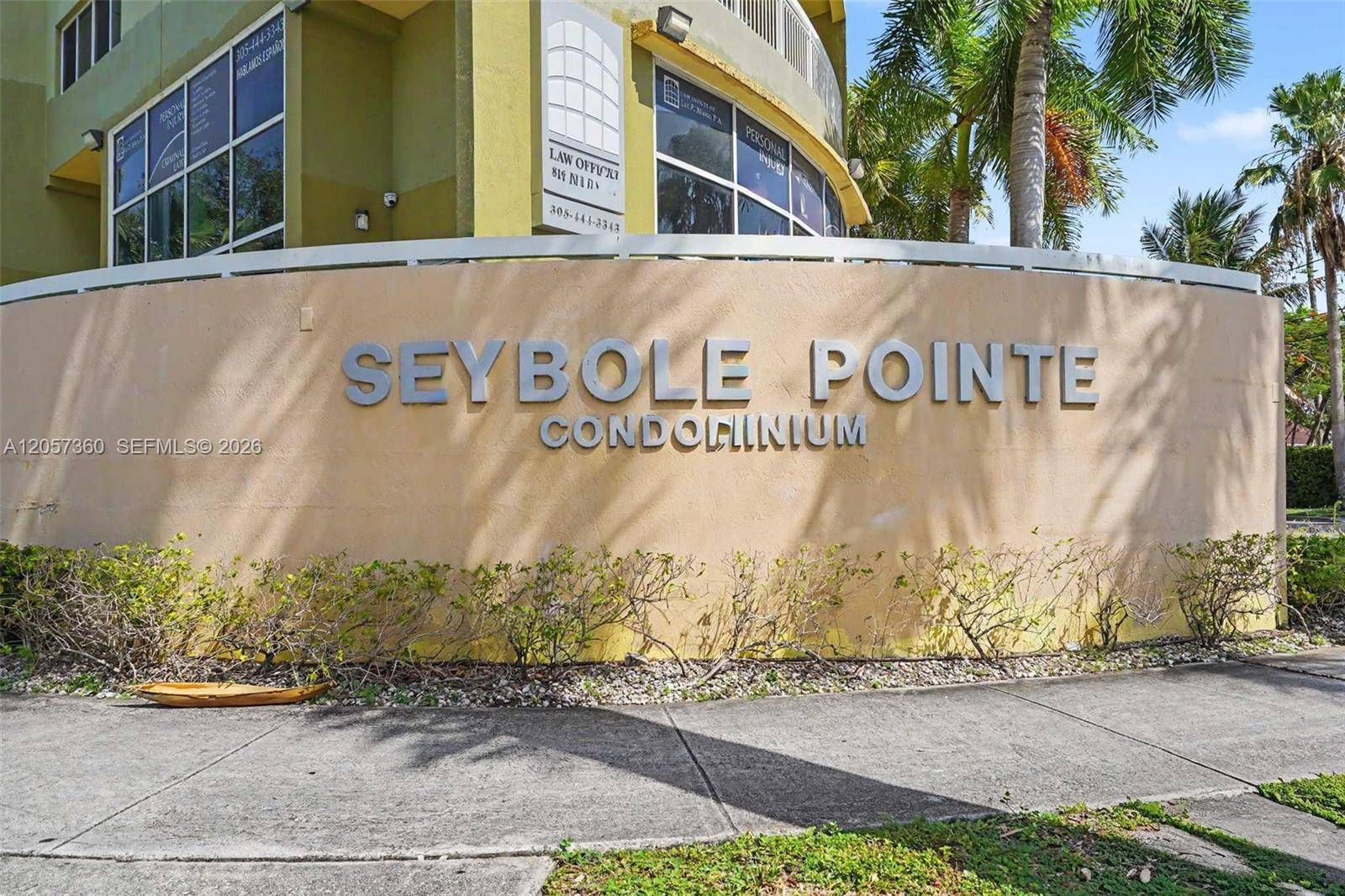 816 NW 11th StMiami - SEYBOLD POINTE CONDO condo unit 402 - picture