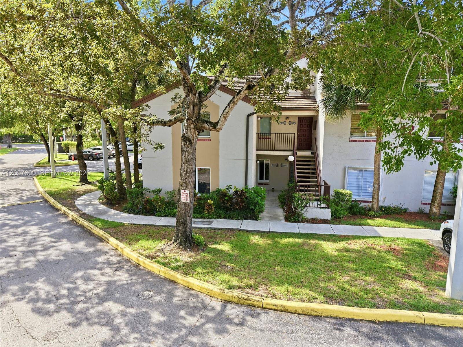 13920 SW 93rd LnMiami - PARC VISTA CONDO condo unit 13920 - picture