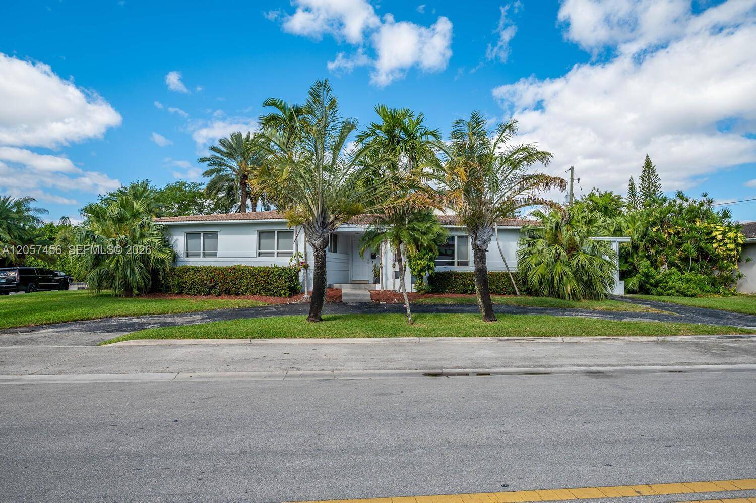 9520 E Broadview DrBay Harbor Islands - picture