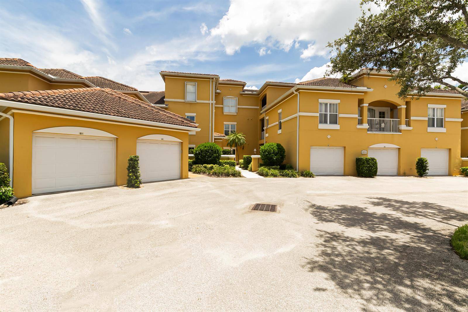 5015 FairwaysVero Beach - FAIRWAYS AT GRAND HARBOR condo unit 305 - picture