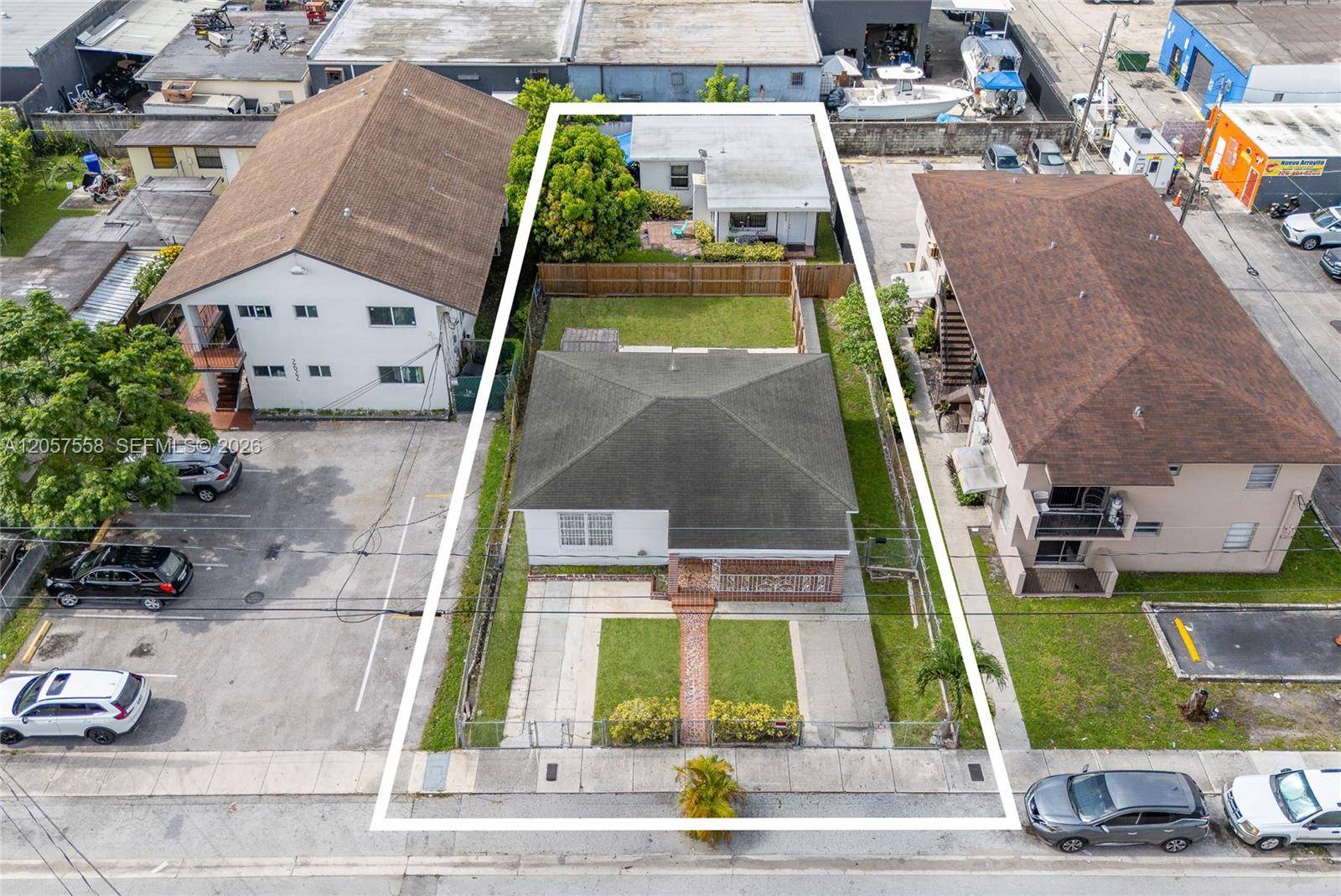 2624 NW 24th StMiami - picture