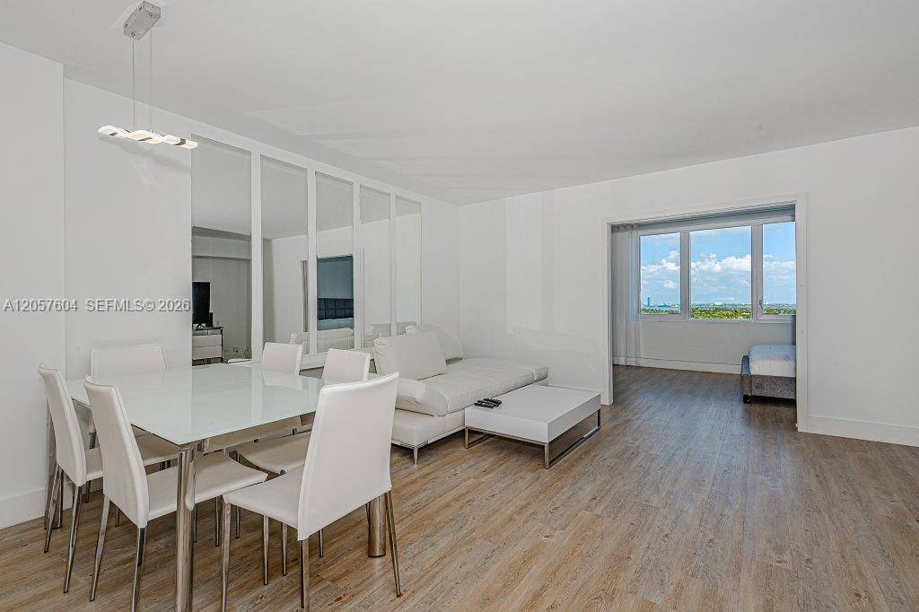 2301 Collins AveMiami Beach - RONEY PALACE CONDO condo unit 1528 - picture