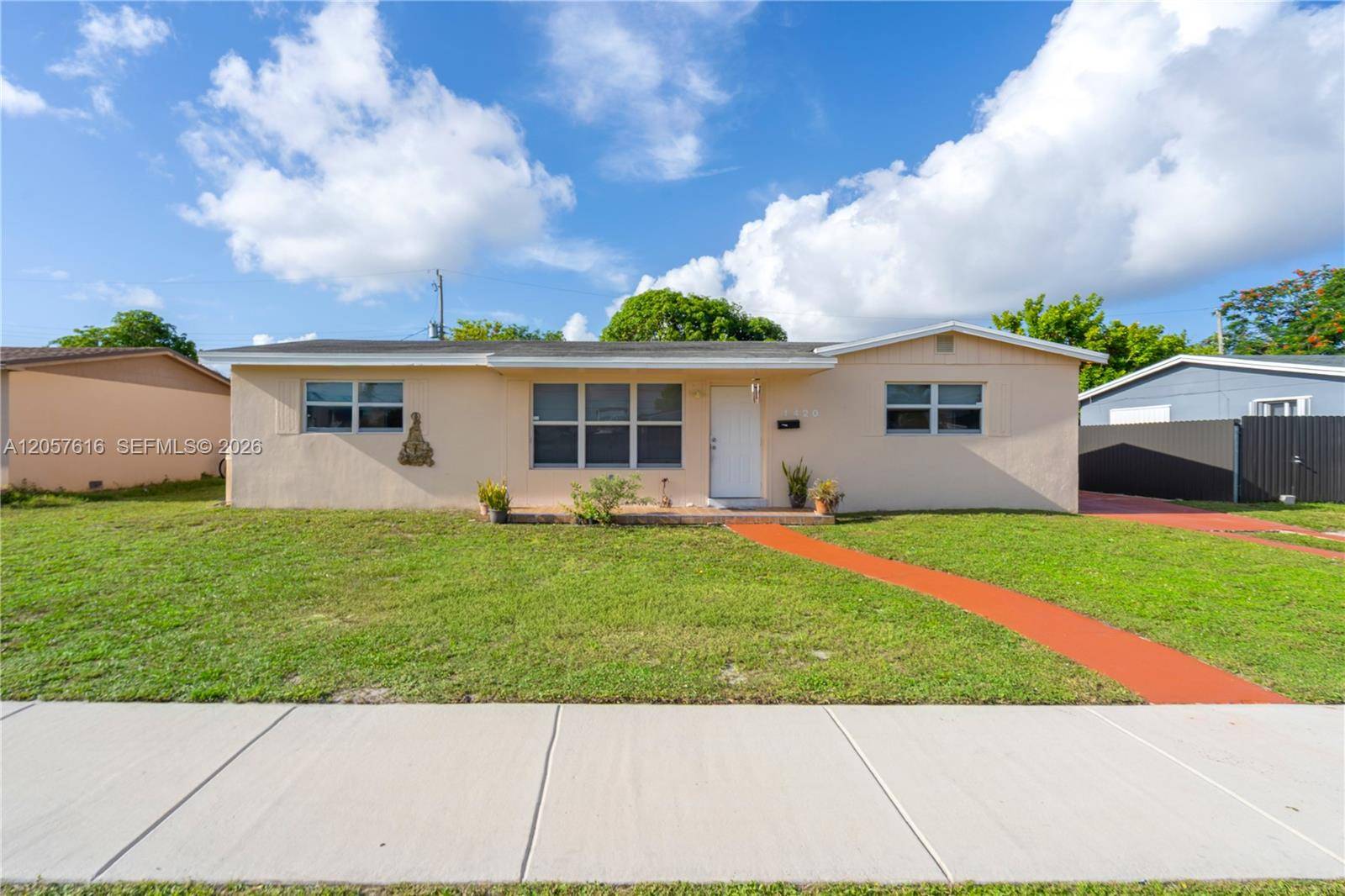 1420 NW 195th StMiami Gardens - picture