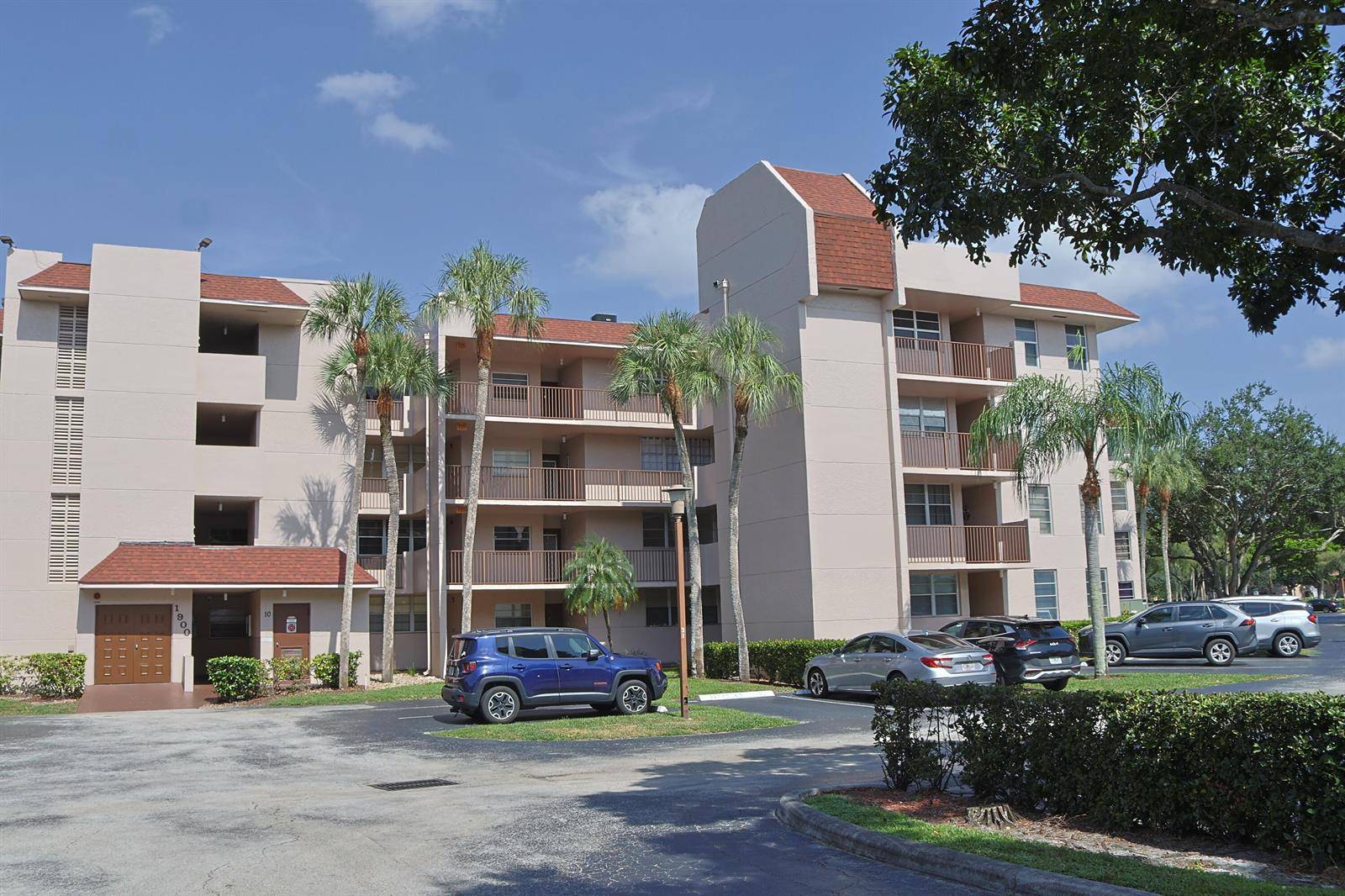 1900 Sabal PalmDavie - SABAL PALM OF PINE RIDGE,SABAL PALM condo unit 106 - picture