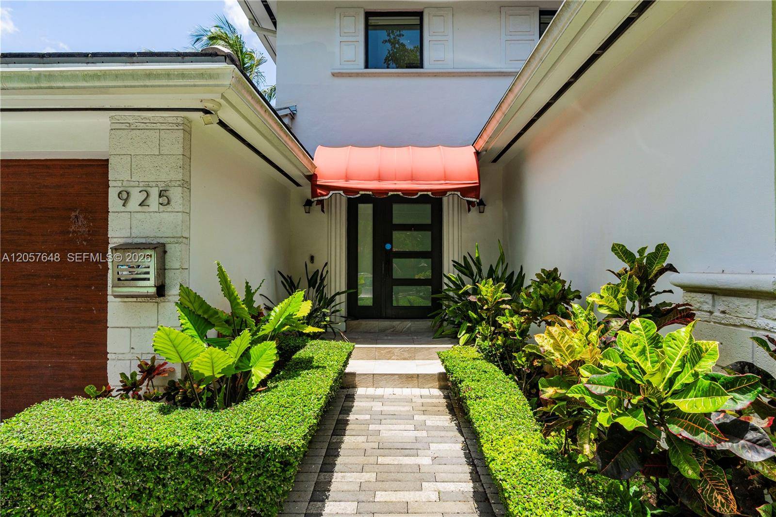 925 Algaringo AveCoral Gables - picture