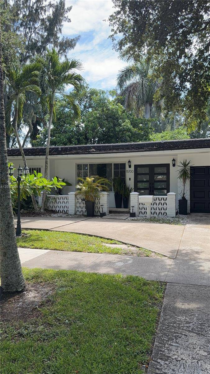 15700 N Miami AveMiami - picture