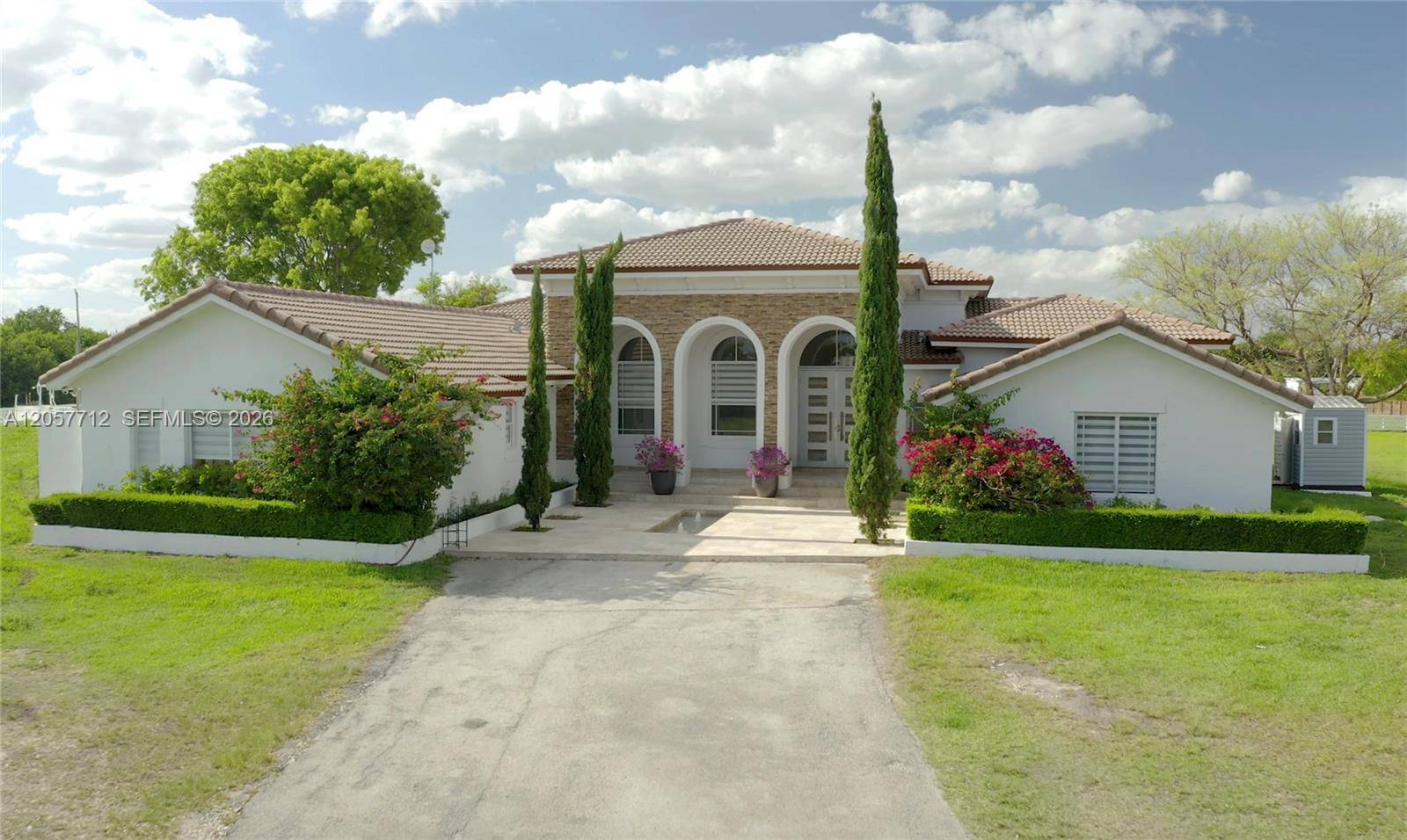 18651 SW 104th StMiami - picture
