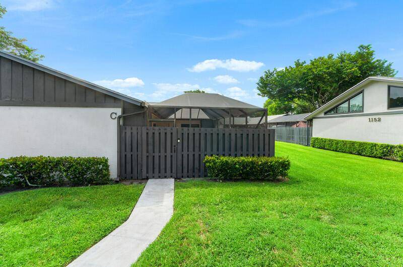 1158 Summit TrailWest Palm Beach - SUMMIT PINES UNIT condo unit C - picture