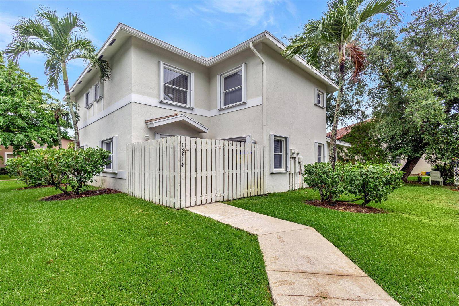 13814 YarmouthWellington - picture