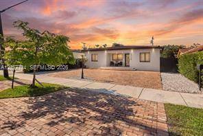 4328 SW 9th TerMiami - picture