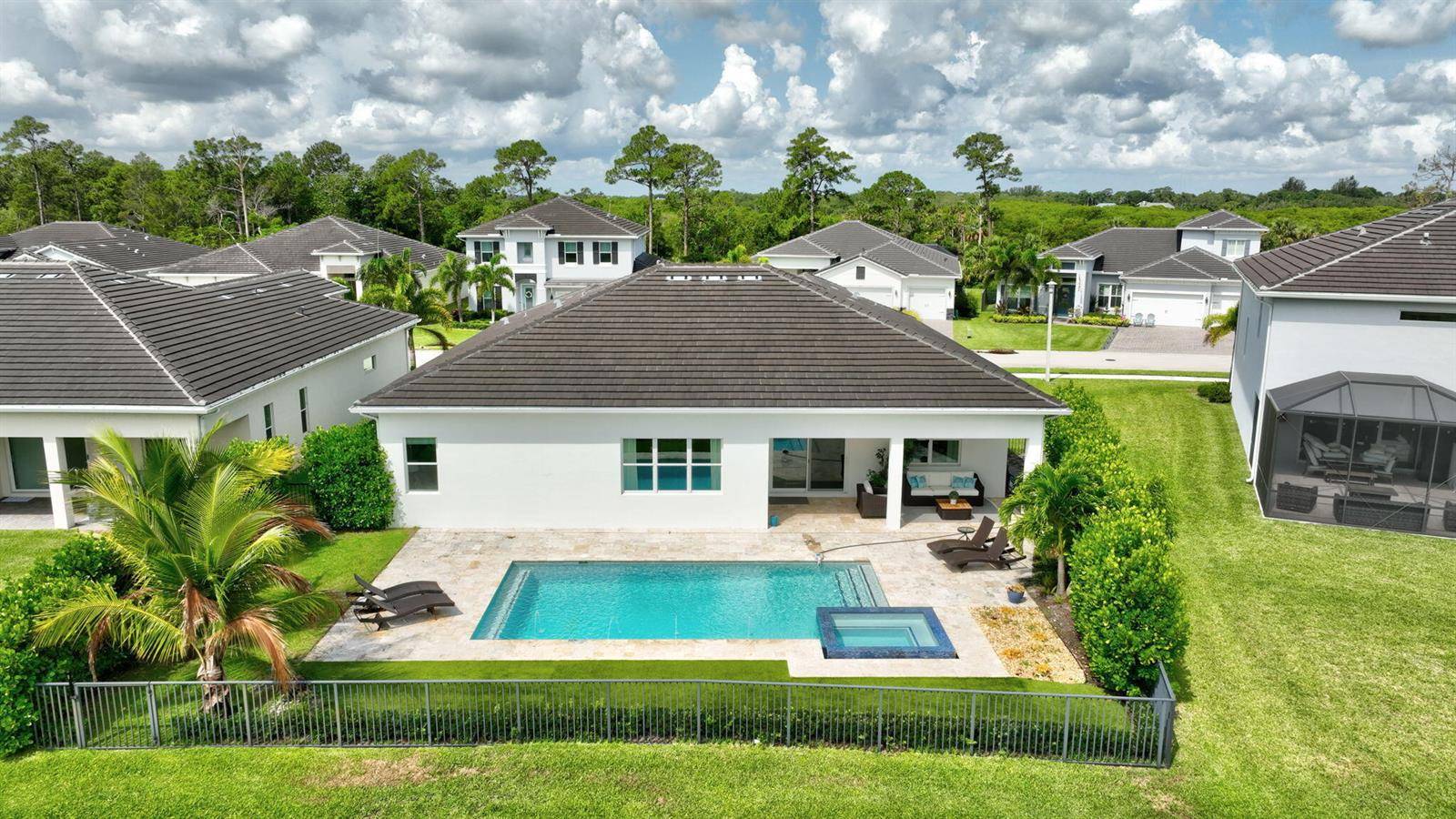 735 SW PENNFIELDStuart - picture