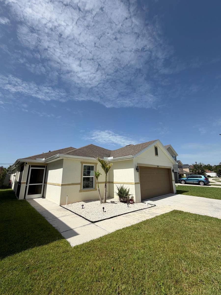 5670 NW Pine TrailPort St. Lucie - picture