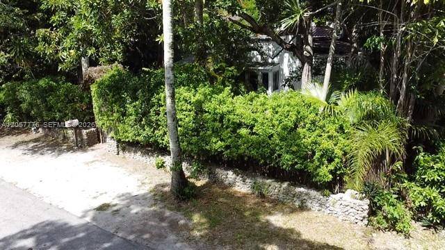 3564 Linden LnMiami - picture