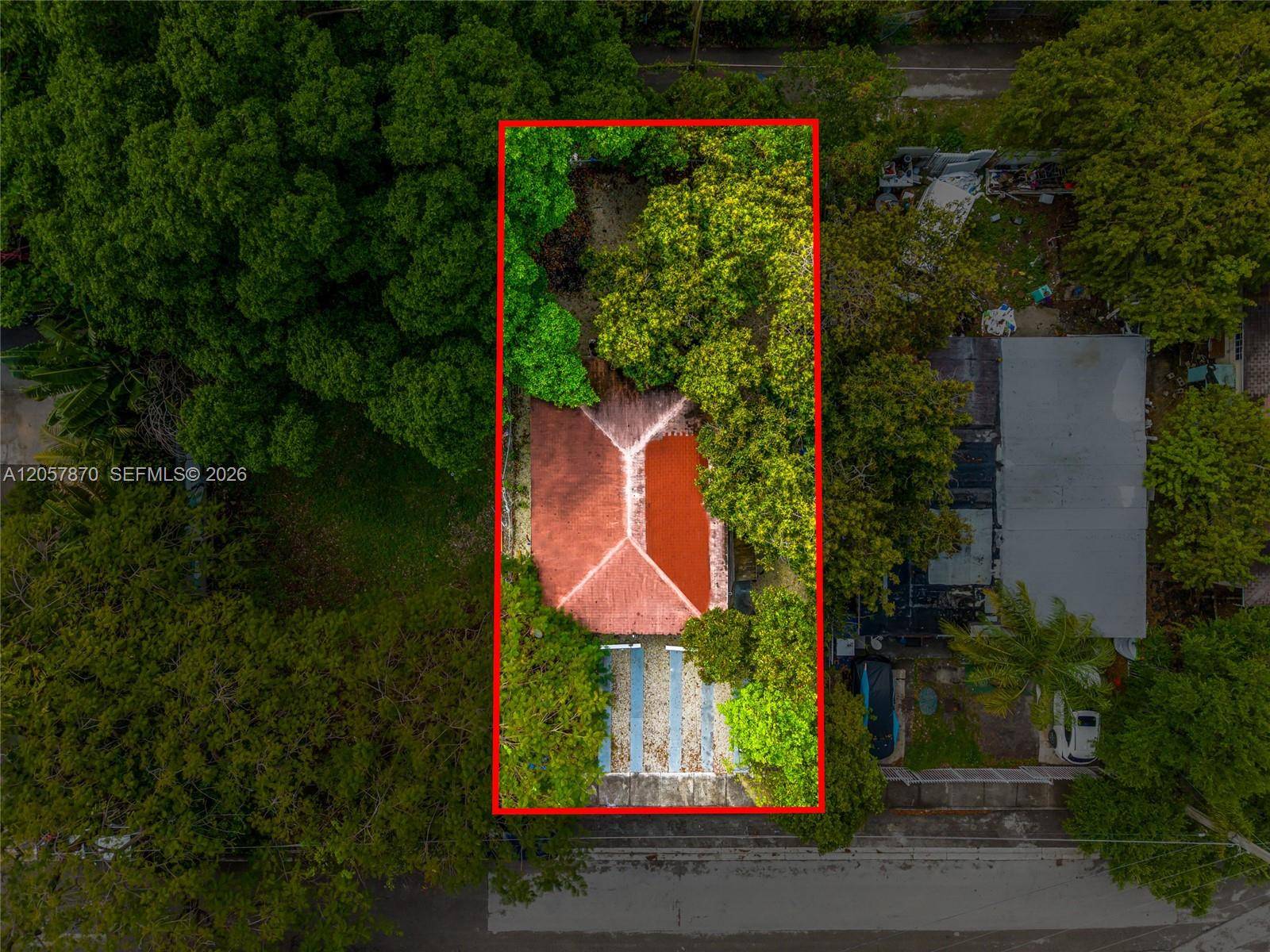 270-272 NW 35th StMiami - picture