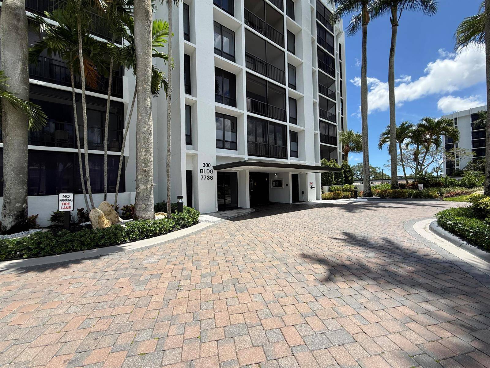 7738 LakesideBoca Raton - Lakewood,Boca West condo unit 373 - picture