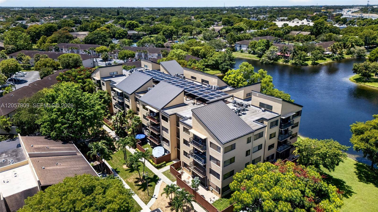 6666 SW 115th CtMiami - SEC 48 ATRIUMS AT SNAPPER condo unit 301 - picture