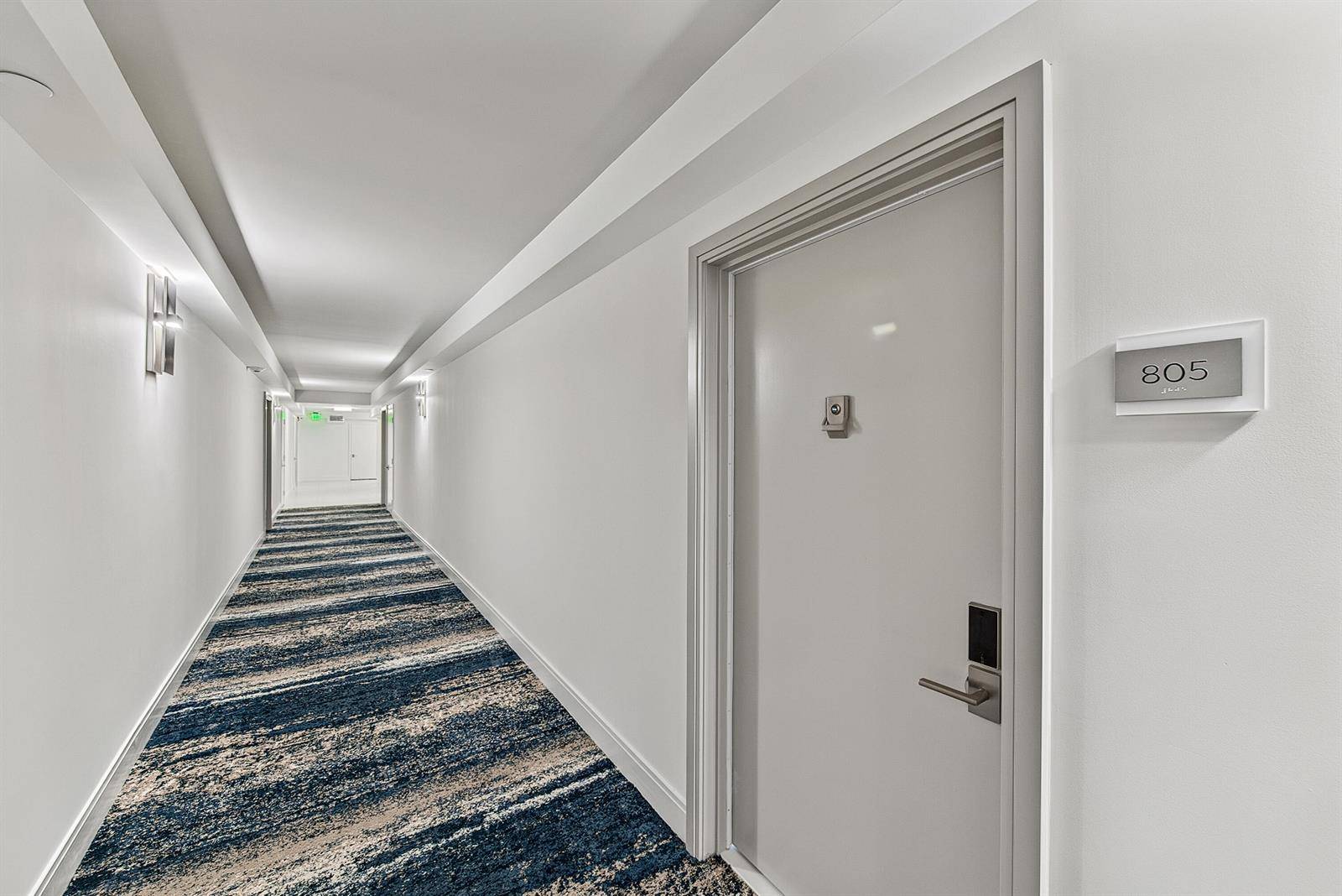531 N OceanPompano Beach - SILVER THATCH ATLANTIC PLA condo unit 805 - picture