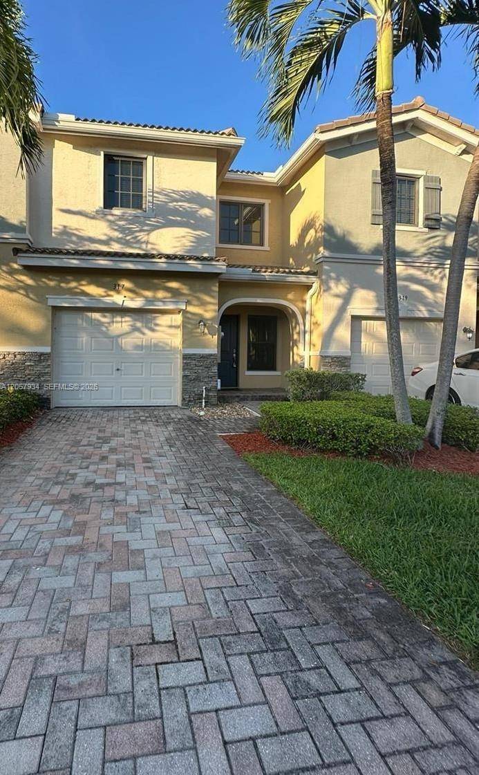 317 NE 194th LnMiami - CHAMPION LAKES condo unit 317 - picture