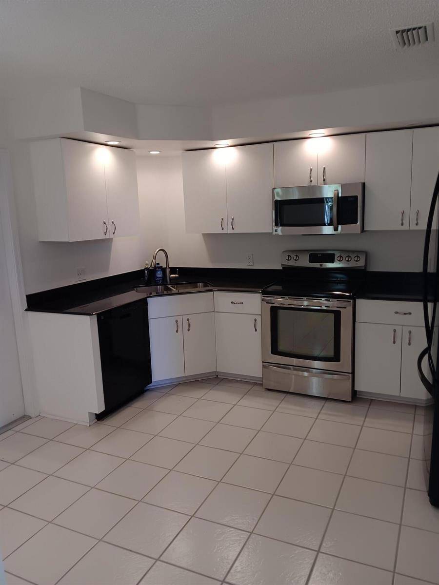 23157 Fountain ViewBoca Raton - Ilses of Boca Condo condo unit E - picture