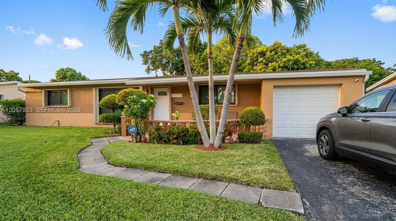 2200 Alcazar DrMiramar - picture