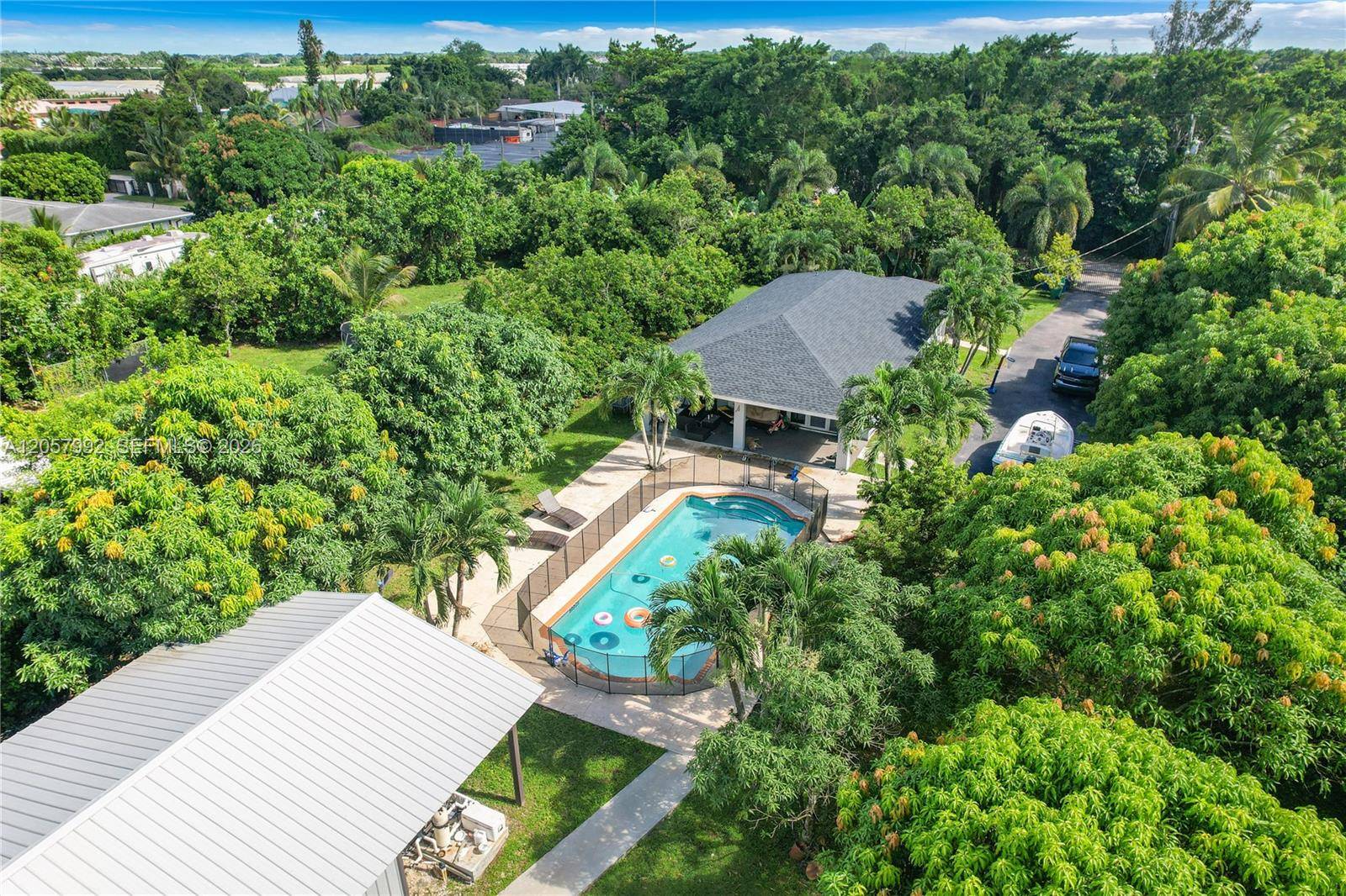 18391 SW 204th StMiami - picture