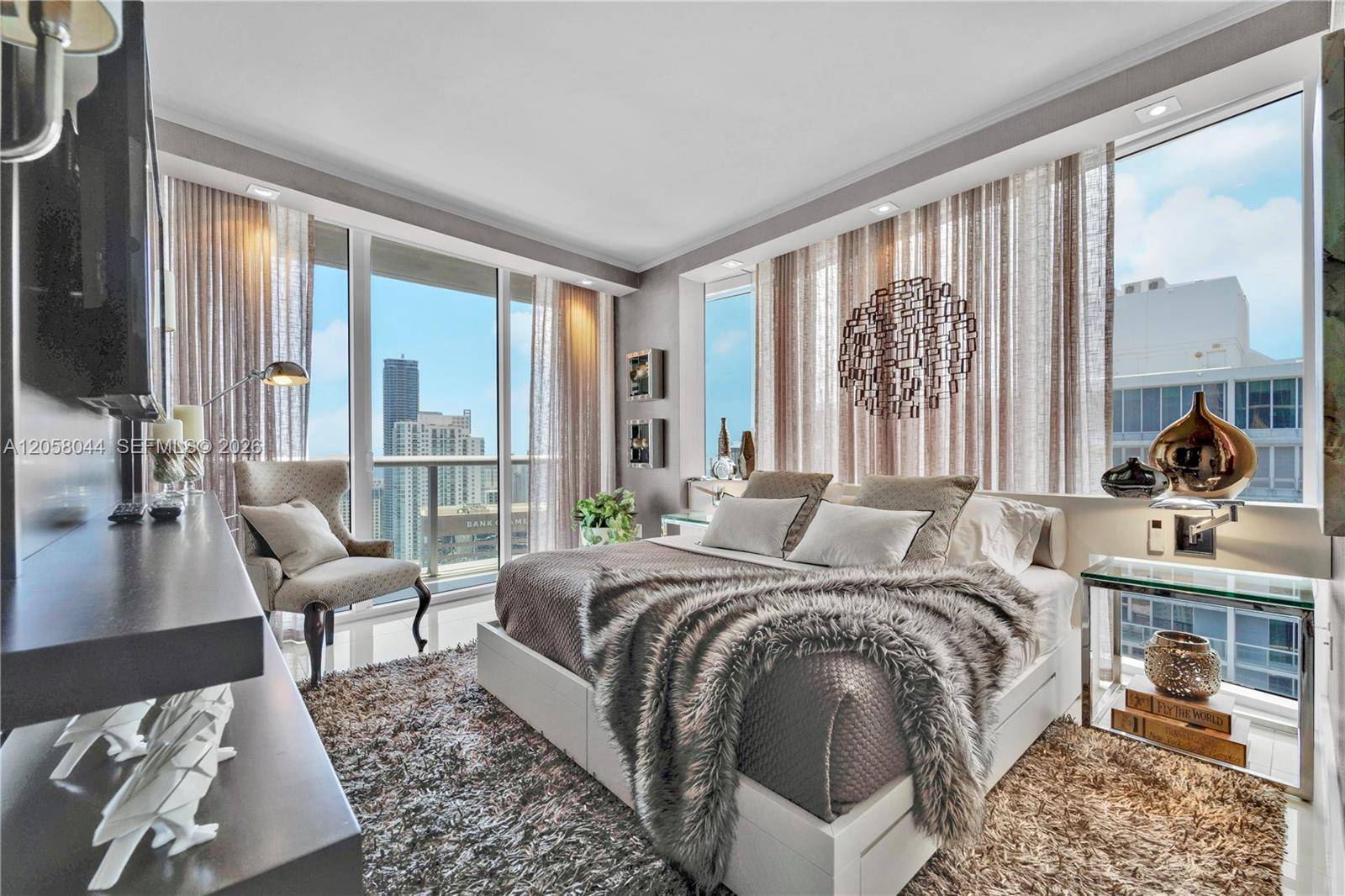 475 Brickell AveMiami - ICONBRICKELL CONDO NO 1 condo unit 5013 - picture