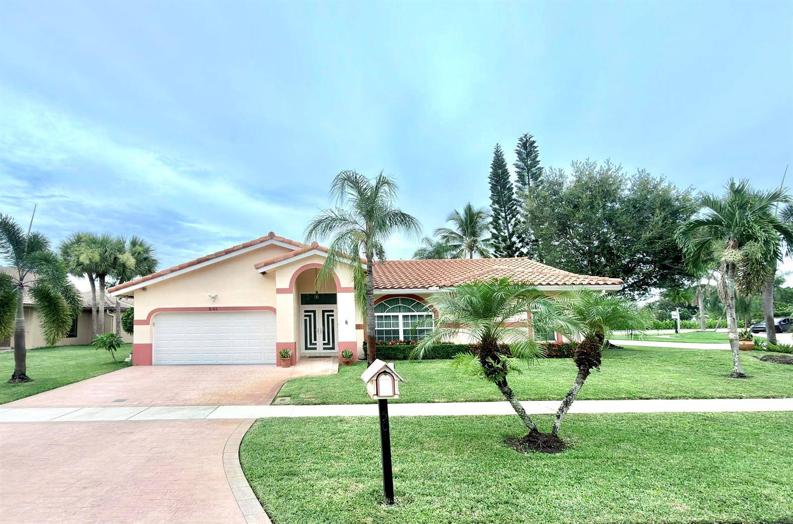 501 SW 168thWeston - picture