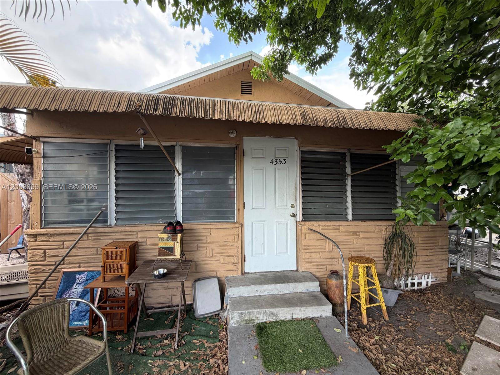 4353 NW 3rd StMiami - picture