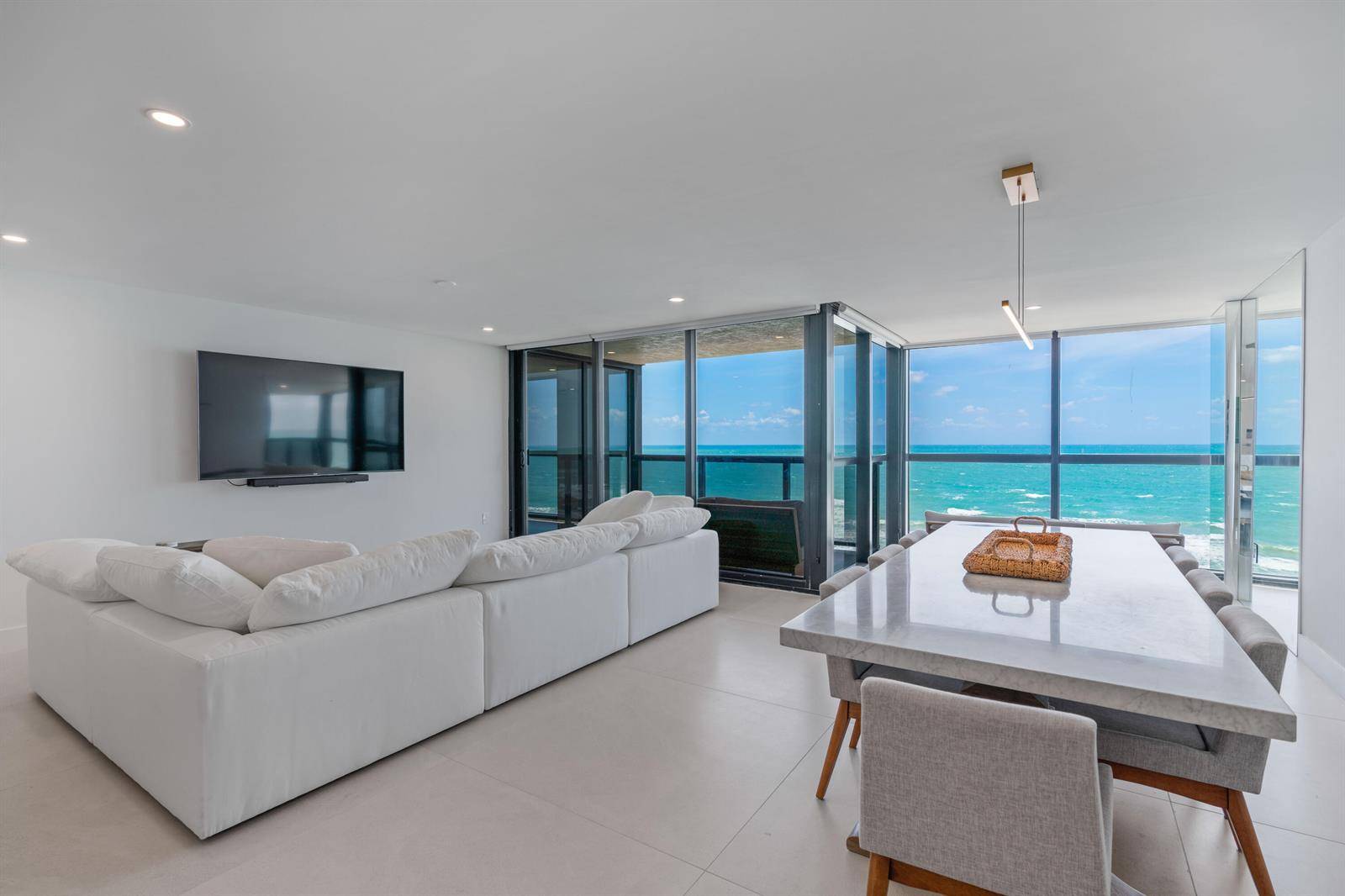 10410 S OceanJensen Beach - HUTCHINSON ISLAND CLUB condo unit 906 - picture