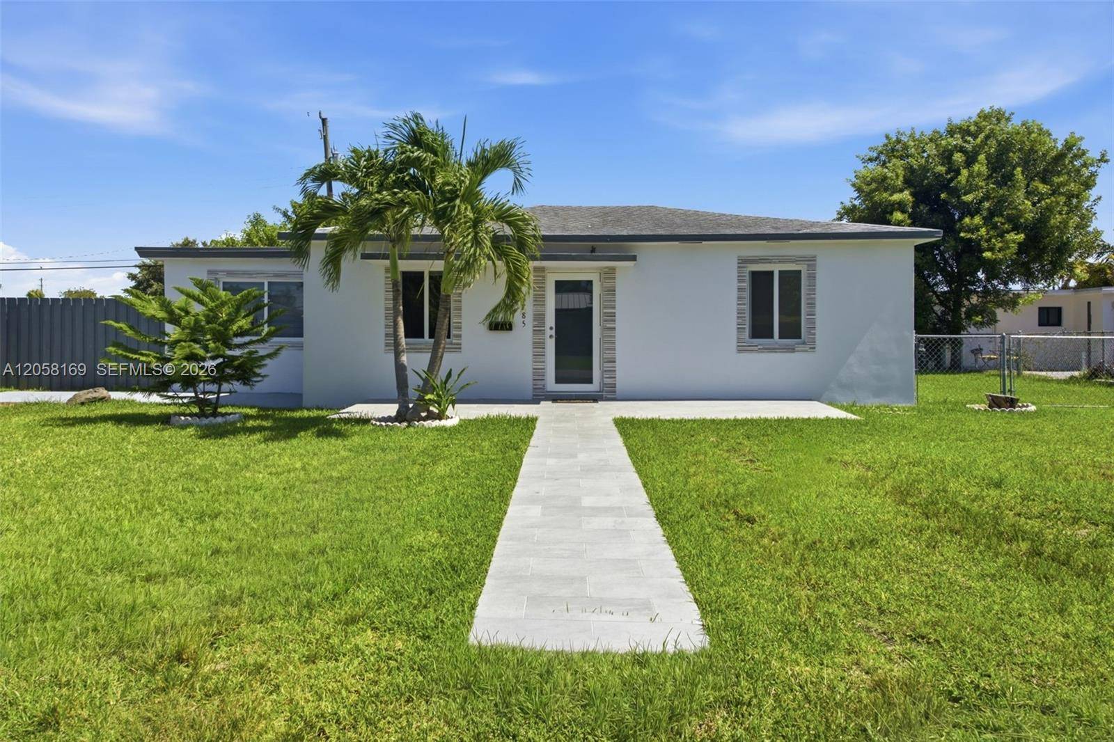 6785 SW 17th StMiami - picture