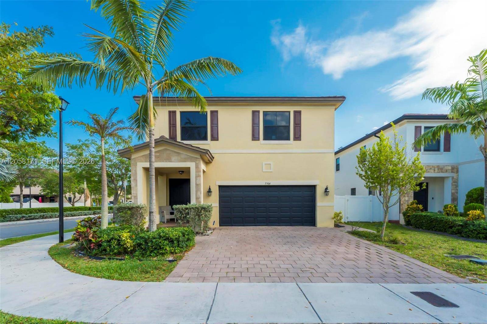 3506 W 106th TerHialeah - picture