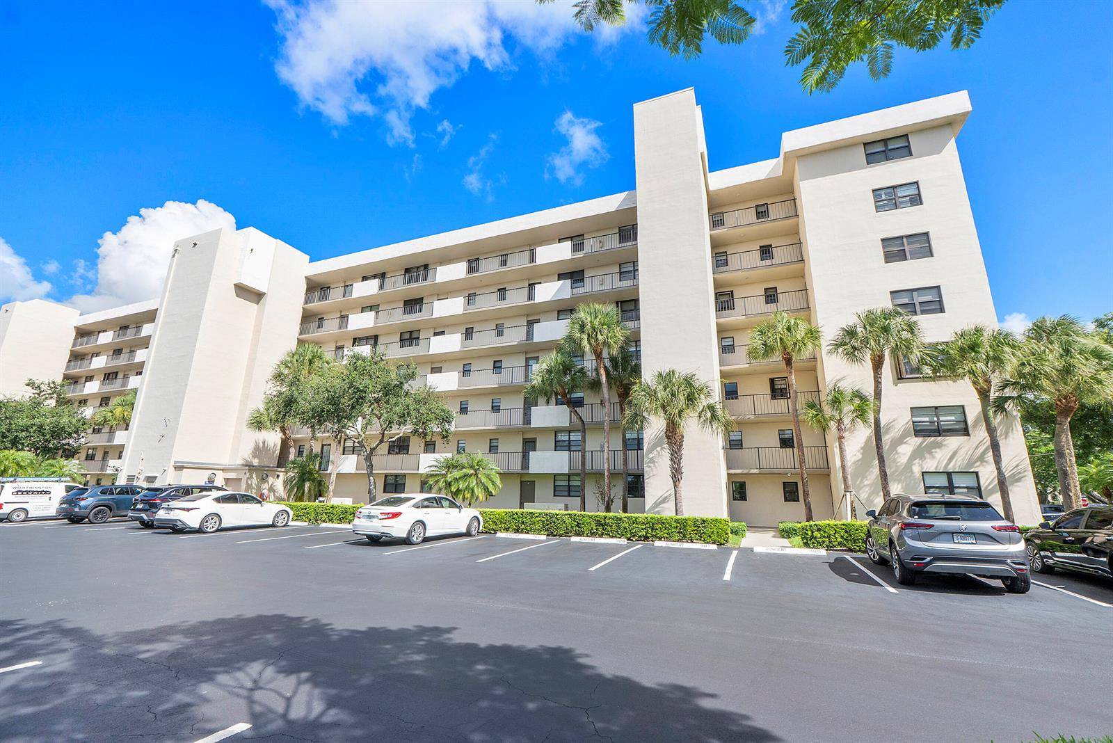 2400 Deer Creek Country ClubDeerfield Beach - The Palms of Deer Creek,Deer Creek Country C condo unit 102-1 - picture