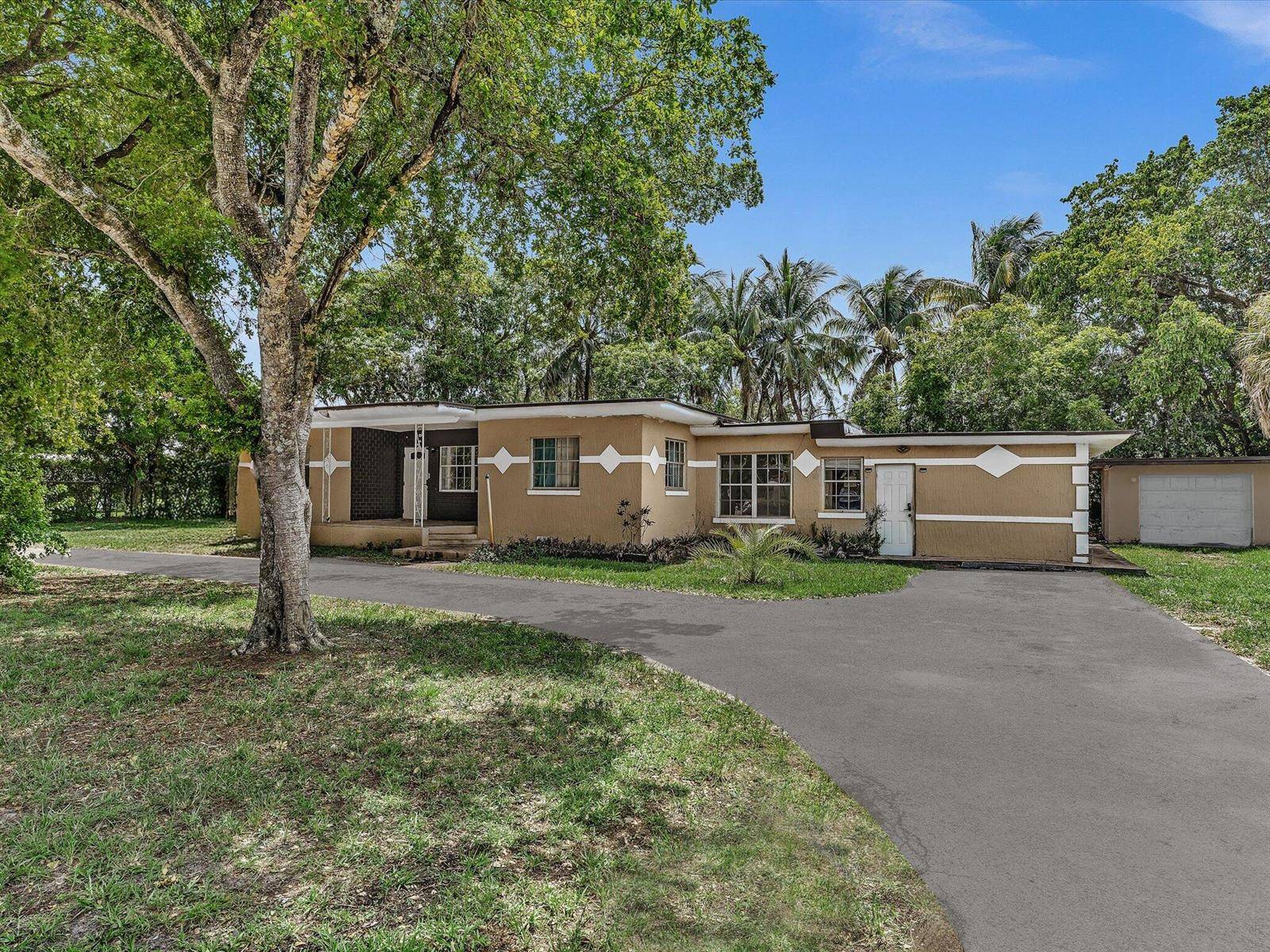 4400 W BROWARDPlantation - picture