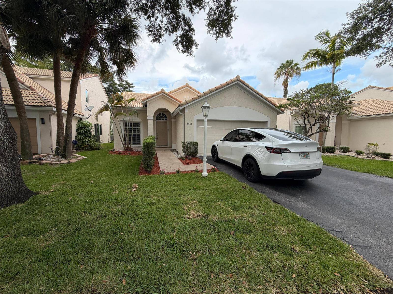 7657 SanctuaryCoral Springs - picture