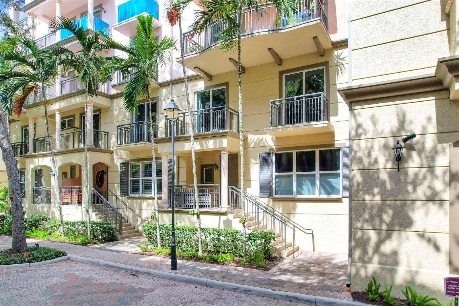 2601 NE 14thWilton Manors - WILTON STATION RES CONDO,Wilton Station condo unit 115 - picture
